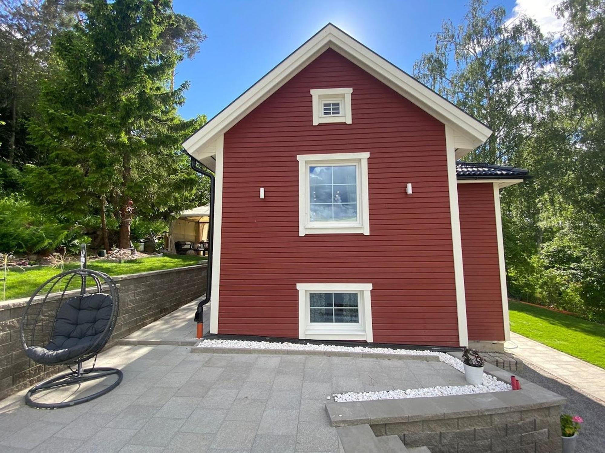 Charming Apartment In A Red House In ストックホルム エクステリア 写真